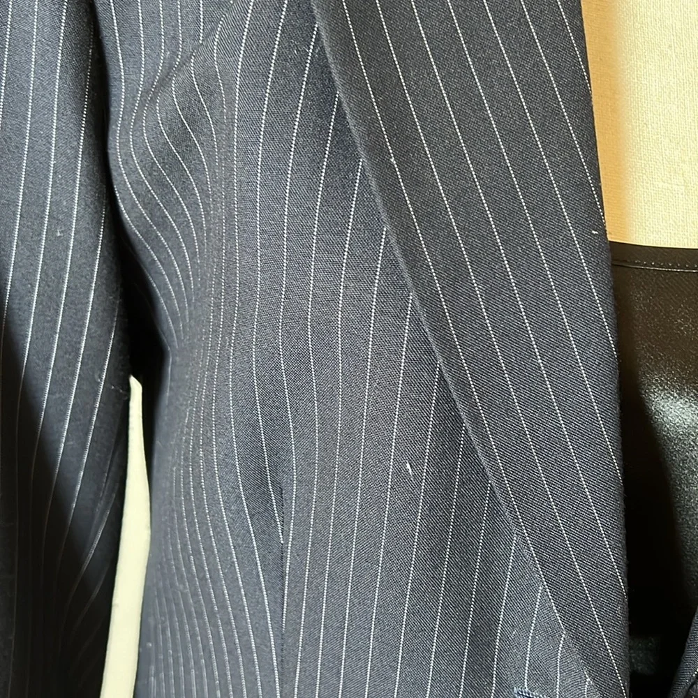 Jacket - Picture 5 of 10